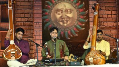 देश दुनिया में विख्यात शास्त्रीय संगीत के मशहूर गायक देबोरशी भट्टाचारजी के गीत और संगीत से गुल-गुलज़ार हुआ विरासत