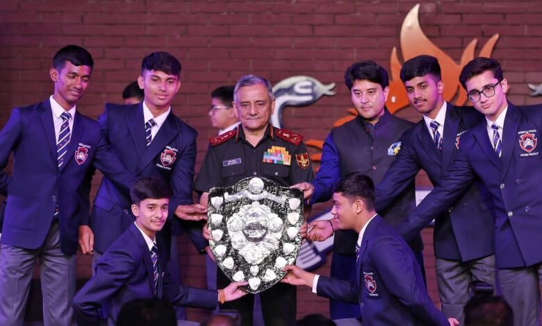 सिंधिया स्कूल के 128 वें स्थापना दिवस समारोह में चीफ ऑफ डिफेंस स्टाफ जनरल अनिल चौहान ने लिया हिस्सा