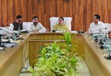 जिला पंचायत की बैठक में विकास योजनाओं को रफ्तार देने पर जोर