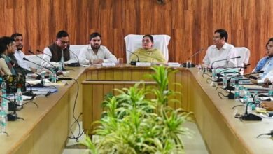 जिला पंचायत की बैठक में विकास योजनाओं को रफ्तार देने पर जोर