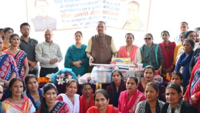 शत प्रतिशत आंगनबाड़ी केन्द्रों को दी गयी पठन-पाठन एवं खेल सामाग्री: जोशी