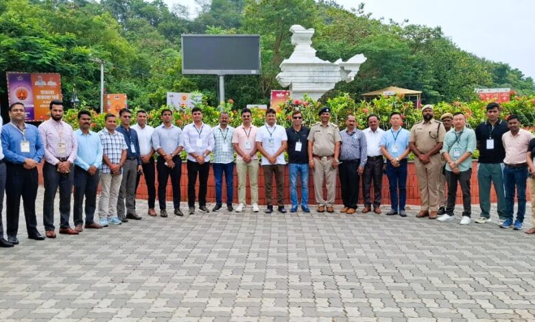 उत्तराखण्ड पुलिस दल पहुंचा गुजरात, राष्ट्रीय एकता दिवस पर आयोजित एकता परेड में पुलिस व्यवस्था व प्रबंधन की बारीकियों का करेगा अध्ययन