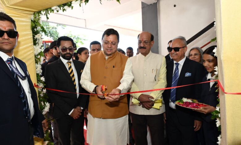 मुख्यमंत्री धामी ने ऋषिकेश इंटरनेशनल स्कूल के 12वें वार्षिकोत्सव कार्यक्रम का दीप प्रज्ज्वलित कर किया शुभारंभ