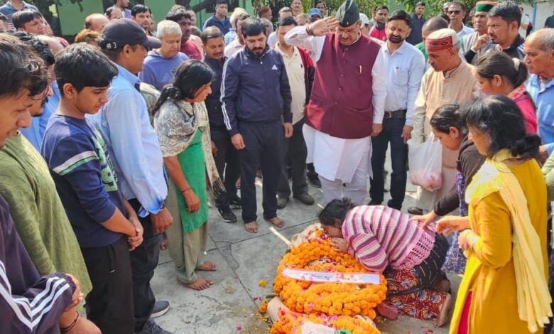 सैनिक कल्याण मंत्री गणेश जोशी ने नायब सूबेदार प्रदीप सिंह रौथाण के निधन पर व्यक्त किया शोक