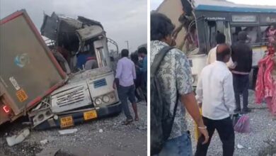 बस और ट्रक में टक्कर, 18 लोगों की मौत, 15 घायल