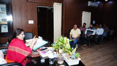 शहर की सौंदर्यता एवं जनसुविधा के लिए इंटरनेट एवं केबल तारों को सुव्यवस्थित किए जाने के निर्देश