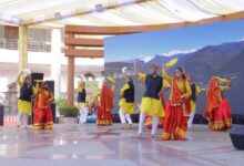 निनाद उत्सव में बिखरी कश्मीर और उत्तराखंड के रंगों की छटा