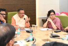 औद्यानिक परिषद सभागार में विभागीय अधिकारियों के साथ कृषि एवं उद्यान विभाग के लंबित प्रकरणों के निराकरण के संबंध में कृषि मंत्री गणेश जोशी ने ली बैठक औद्यानिक परिषद सभागार में विभागीय अधिकारियों के साथ कृषि एवं उद्यान विभाग के लंबित प्रकरणों के निराकरण के संबंध में कृषि मंत्री गणेश जोशी ने ली बैठक