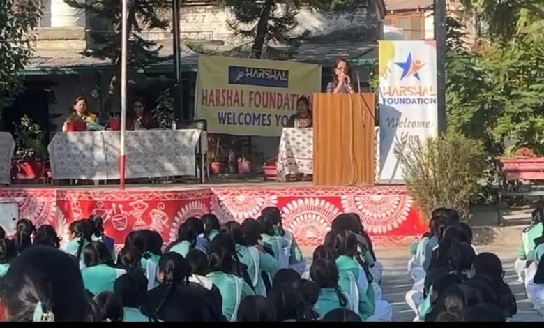 हर्षल फाउंडेशन द्वारा ‘कैंसर जागरूकता दिवस’ पर जीजीआईसी लक्की बाग में सफल कार्यक्रम