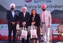 देहरादून लिटरेचर फेस्टिवल का समापन, उषा उत्थुप ने दी मनमोहक प्रस्तुति देहरादून लिटरेचर फेस्टिवल का समापन, उषा उत्थुप ने दी मनमोहक प्रस्तुति
