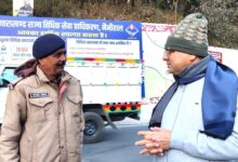 ठंड एवं शीतलहर से बचाव के लिए सीएम धामी ने अलाव जलाने के दिए निर्देश ठंड एवं शीतलहर से बचाव के लिए सीएम धामी ने अलाव जलाने के दिए निर्देश