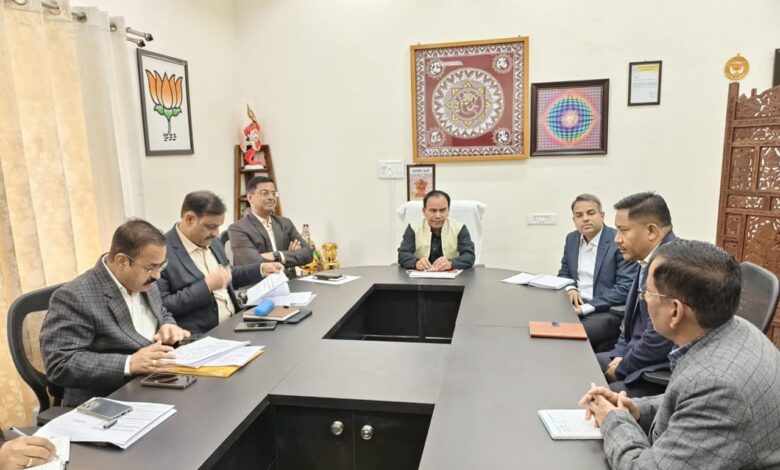 फरासू व चमधार भूस्खलन जोन के ट्रीटमेंट को 90 करोड़ स्वीकृतः डॉ. धन सिंह रावत