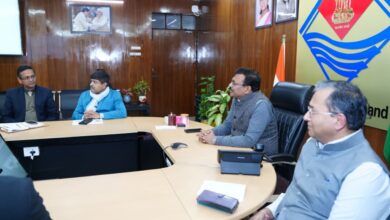 CS ने सेतु आयोग में कार्यरत विभिन्न विषयों के विशेषज्ञों के साथ विस्तार से महत्वपूर्ण बिंदुओं पर चर्चा की