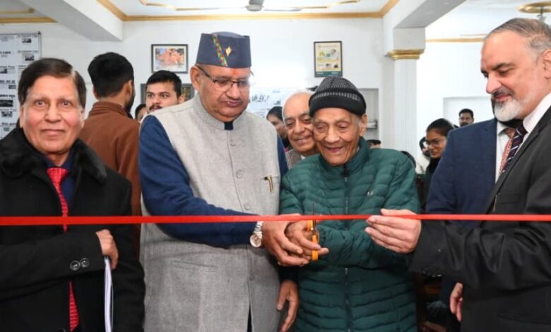 फाइटोकेमिस्ट्री और आयुर्वेद उत्तराखण्ड के विकास के मजबूत आधार: गणेश जोशी फाइटोकेमिस्ट्री और आयुर्वेद उत्तराखण्ड के विकास के मजबूत आधार: गणेश जोशी