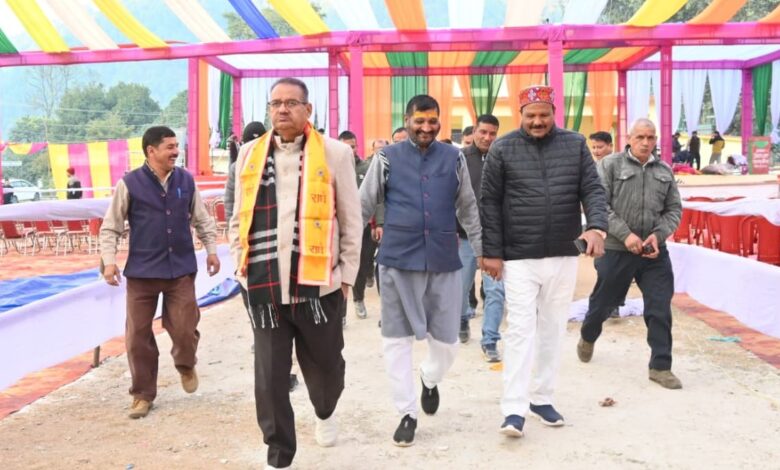 किसान दिवस 2025 का कृषि मंत्री गणेश जोशी ने गौचर में कार्यक्रम स्थल का किया निरीक्षण