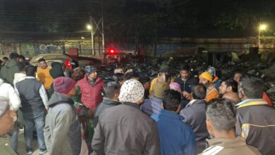 चन्दर रोड पर दो समुदाय के बीच विवाद पथराव, कई घायल