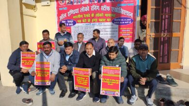 रेलवे स्टेशन के 70 लोको पायलट ने अपनी जायज मांगों को लेकर 48 घंटे तक सामूहिक उपवास का समापन हुआ