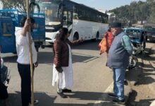 नगर आयुक्त नमामी बंसल ने किया अवैध होर्डिग व बैनर को हटाने के अभियान का स्थलीय निरीक्षण नगर आयुक्त नमामी बंसल ने किया अवैध होर्डिग व बैनर को हटाने के अभियान का स्थलीय निरीक्षण
