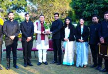 सीएम धामी बोले- प्रशासनिक सेवा नौकरी नहीं, जनता की सेवा का ईश्वरीय कार्य सीएम धामी बोले- प्रशासनिक सेवा नौकरी नहीं, जनता की सेवा का ईश्वरीय कार्य