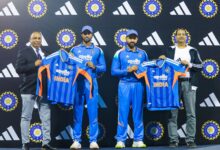 BCCI और adidas ने किया ऑल-न्यू टीम इंडिया टी20 वर्ल्ड कप 2026 जर्सी का अनावरण BCCI और adidas ने किया ऑल-न्यू टीम इंडिया टी20 वर्ल्ड कप 2026 जर्सी का अनावरण