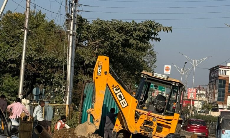 जन के जीवन पर लाया संकट, डीएम का एक्शन, गेल की सभी कार्य अनुमति निरस्त लगा 2 माह का प्रतिबंध