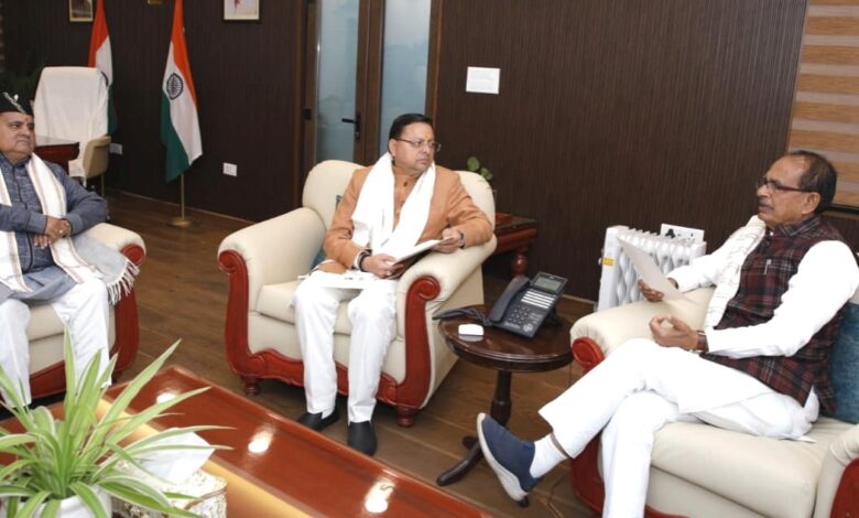 उत्तराखण्ड की 184 ग्रामीण सड़कों के निर्माण के लिए ग्रामीण विकास मंत्रालय भारत सरकार ने मंजूर की रू. 1700 करोड़ रुपये की धनराशि