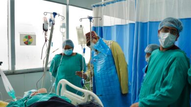 महाराज ने एम्स पहुंचकर गुलदार के हमले में घायल कंचन देवी का हालचाल जाना