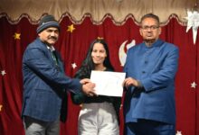 बच्चों ने मनमोहक कार्यक्रमों की प्रस्तुति से दर्शकों को मंत्रमुग्ध कर दिया