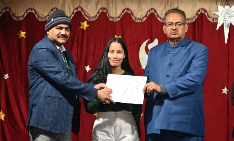 बच्चों ने मनमोहक कार्यक्रमों की प्रस्तुति से दर्शकों को मंत्रमुग्ध कर दिया