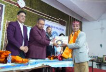 कैबिनेट मंत्री गणेश जोशी ने विभिन्न प्रतिष्ठित साहित्यकारों की पुस्तकों का विमोचन किया तथा उत्कृष्ट योगदान देने वाले साहित्यकारों को भी किया सम्मानित 