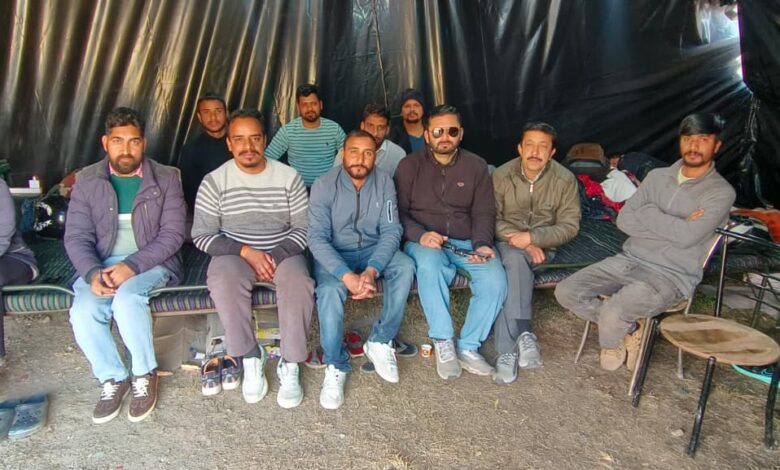 नर्सिंग एकता मंच के धरने को उत्तराखंड आंदोलनकारी संयुक्त परिषद का समर्थन