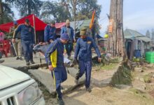 खाई में गिरी बाइक, एसडीआरएफ का सफल रेस्क्यू – दो घायल सुरक्षित खाई में गिरी बाइक, एसडीआरएफ का सफल रेस्क्यू – दो घायल सुरक्षित