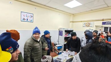 सुरंग के भीतर मजदूरों को लाने-ले जाने वाली दो लोको ट्रेनों की आपस में टक्कर