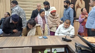 जनता दर्शन में उमड़ा जनसैलावः 130 फरियादियों ने रखी समस्याओं के समाधान की उम्मीद