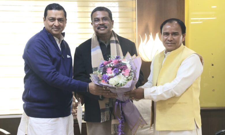 गैरसैंण में शीघ्र खुलेगा केन्द्रीय विद्यालयः डॉ. धन सिंह रावत