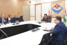 शिलान्यास की गयी परियोजनाओं की निरन्तर निगरानी कर निर्धारित समय पर करे पूरा : सीएस
