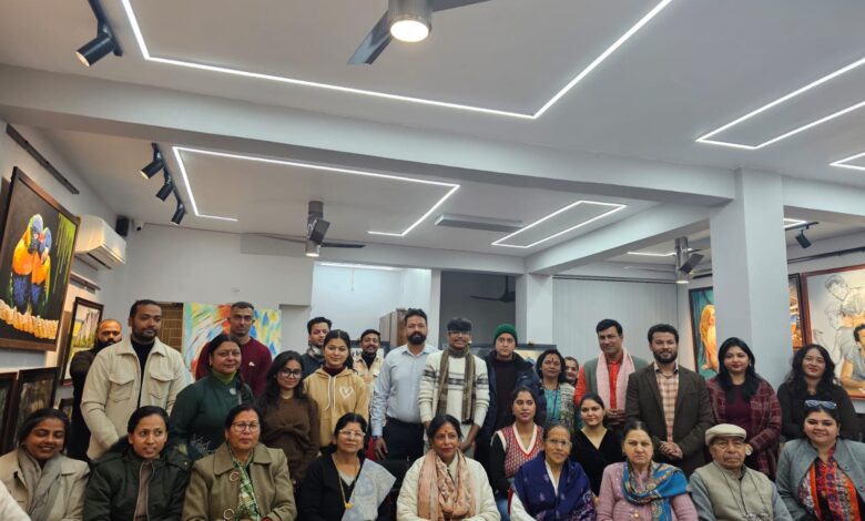 इमेजिनेशन एकेडमी ऑफ़ फाइन आर्ट्स में कलाकृतियों को मिली भरपूर सराहना, कला के महत्व पर वक्ताओं ने रखे विचार