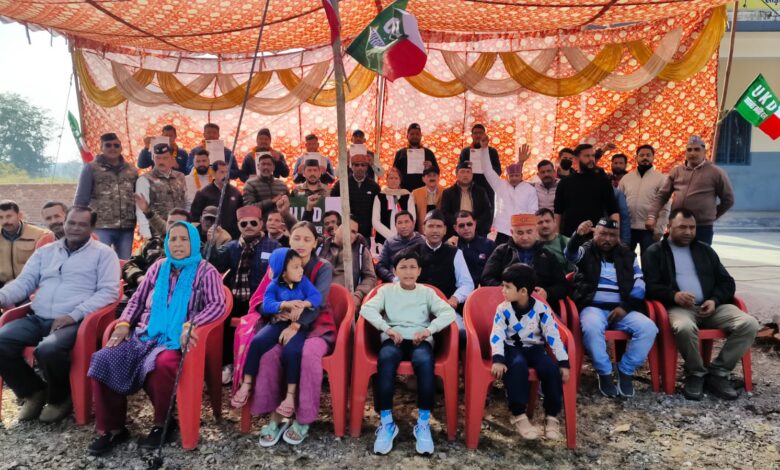 डोईवाला विधानसभा क्षेत्र के सोडा सरोली में उत्तराखंड क्रांति दल की भव्य सभा, दर्जनों लोगों ने ली सदस्यता