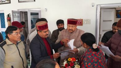 महाराज ने जनसमस्याओं के निराकरण के अधिकारियों को दिए निर्देश