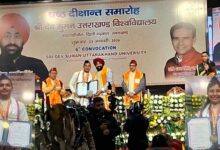 पेसलवीड कॉलेज के दो मेधावी छात्रों को गोल्ड मेडल से किया गया सम्मानित