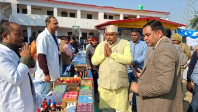 शिविर में उमड़ा जन सैलाब, 79 शिकायतों में से 45 का मौके पर निस्तारण