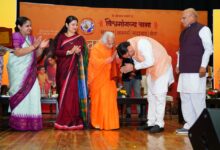 देहरादून से उठा संस्कृति और संस्कारों का शंखनाद – मातृशक्ति को सीएम धामी का नमन देहरादून से उठा संस्कृति और संस्कारों का शंखनाद – मातृशक्ति को सीएम धामी का नमन