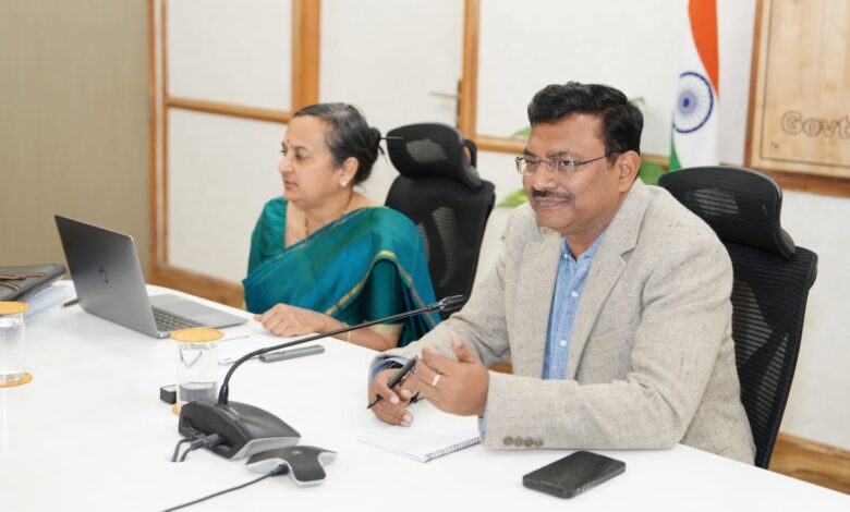 राज्य में ईज ऑफ़ डूइंग बिजनेस (फेज 2) के अंतर्गत किए जा रहे कार्यों की समीक्षा की गई