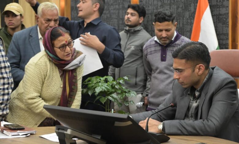 जिला प्र्शासन का जनदर्शन; जन सुरक्षा की गांरटी; कड़े व बड़े एक्शन सब मौके पर ही