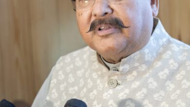 भराड़ीसैंण (गैरसैंण) में सदन चलने को लेकर महाराज ने कांग्रेस पर साधा निशाना भराड़ीसैंण (गैरसैंण) में सदन चलने को लेकर महाराज ने कांग्रेस पर साधा निशाना