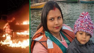 रामपुर में डंपर से टक्कर के बाद कार में लगी आग, महिला कांस्टेबल और मासूम जिंदा जले