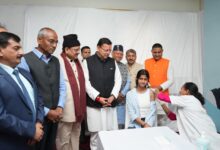 पीएम मोदी ने एचपीवी टीकाकरण अभियान का किया शुभारंभ, सीएम धामी ने किया वर्चुअल प्रतिभाग पीएम मोदी ने एचपीवी टीकाकरण अभियान का किया शुभारंभ, सीएम धामी ने किया वर्चुअल प्रतिभाग