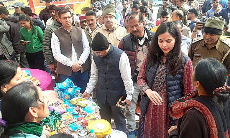 लाखमंडल बहुउद्देशीय शिविरः 1844 लाभार्थियों को मिला सेवाओं का लाभ