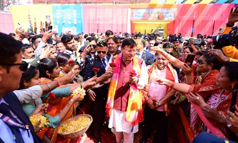 होली हमारी समृद्ध लोक परंपरा और सांस्कृतिक पहचानः मुख्यमंत्री होली हमारी समृद्ध लोक परंपरा और सांस्कृतिक पहचानः मुख्यमंत्री