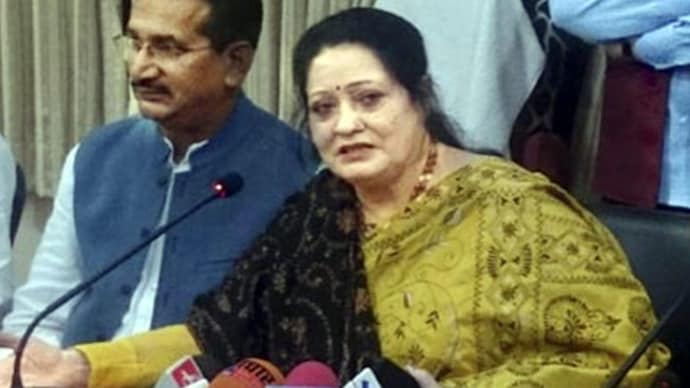 निधन के बाद अनुभव साझा करने के लिए पूर्व मेयर को लोकसभा से निमंत्रण